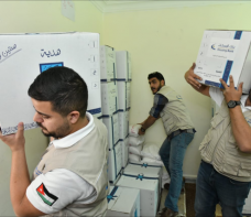 The Housing Bank distributes Charity Packages in the Month of Giving 